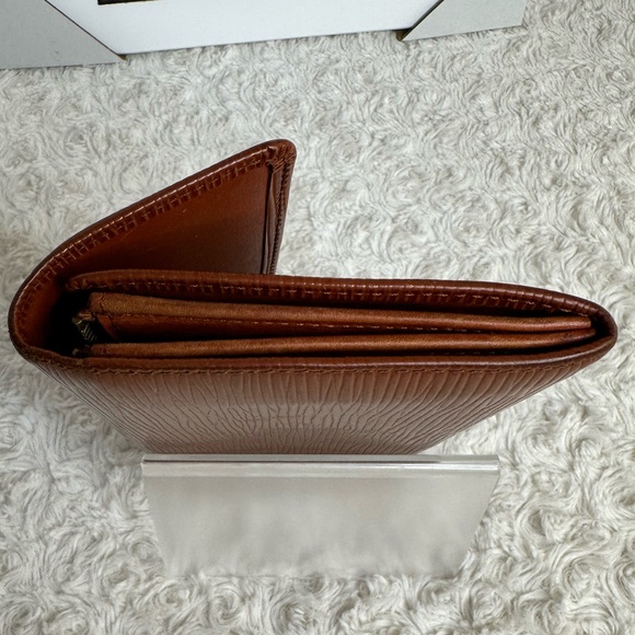 Louis Vuitton Brown Epi Leather Sarah Wallet - Picture 7 of 11